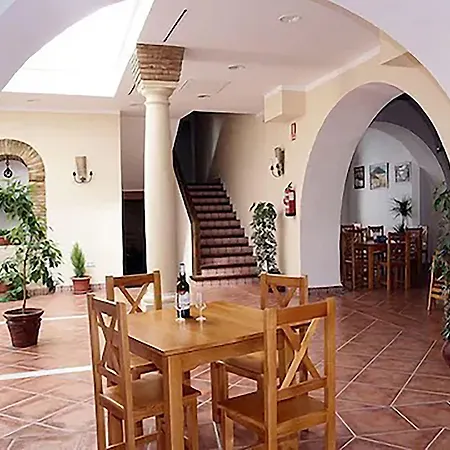 普拉特罗斯酒店 酒店 *