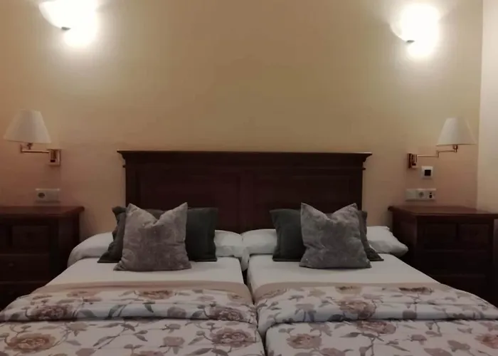 普拉特罗斯酒店 酒店